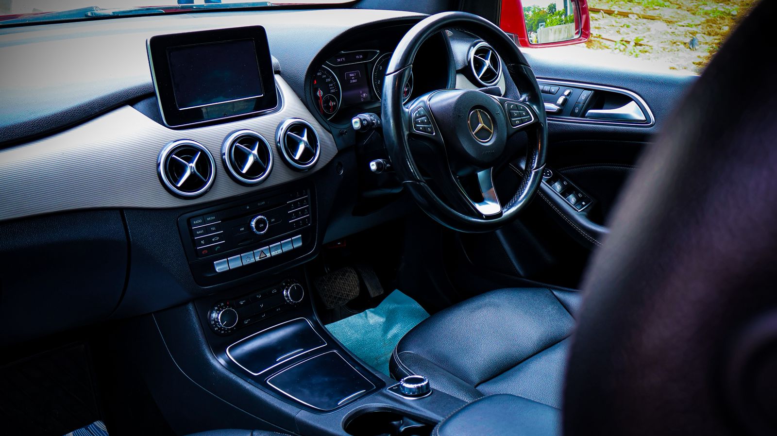 Mercedes B200