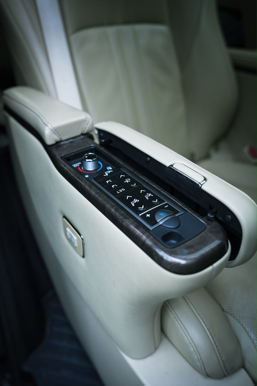 Toyota Vellfire Executive Lounge