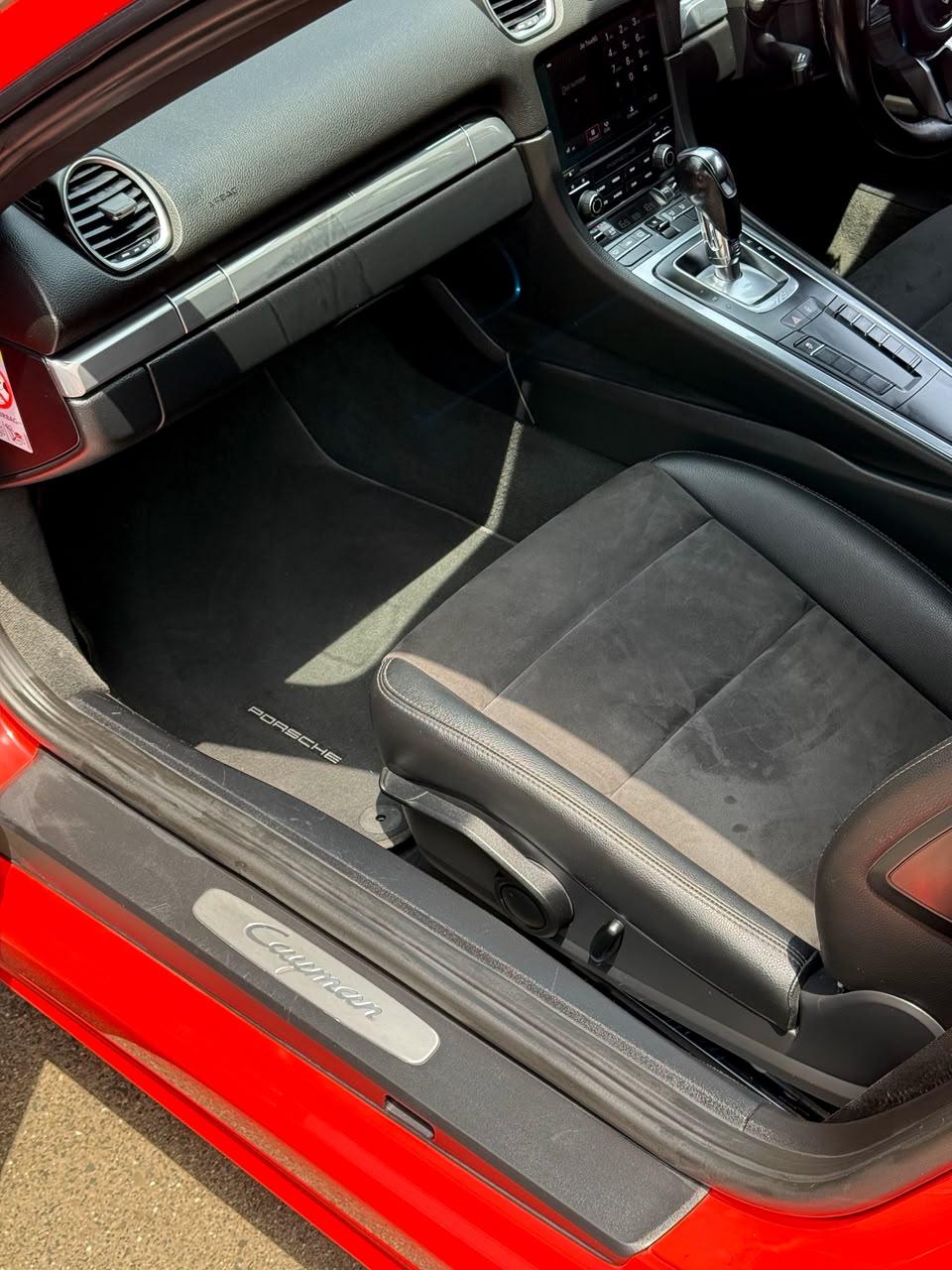 Porsche 718 Cayman