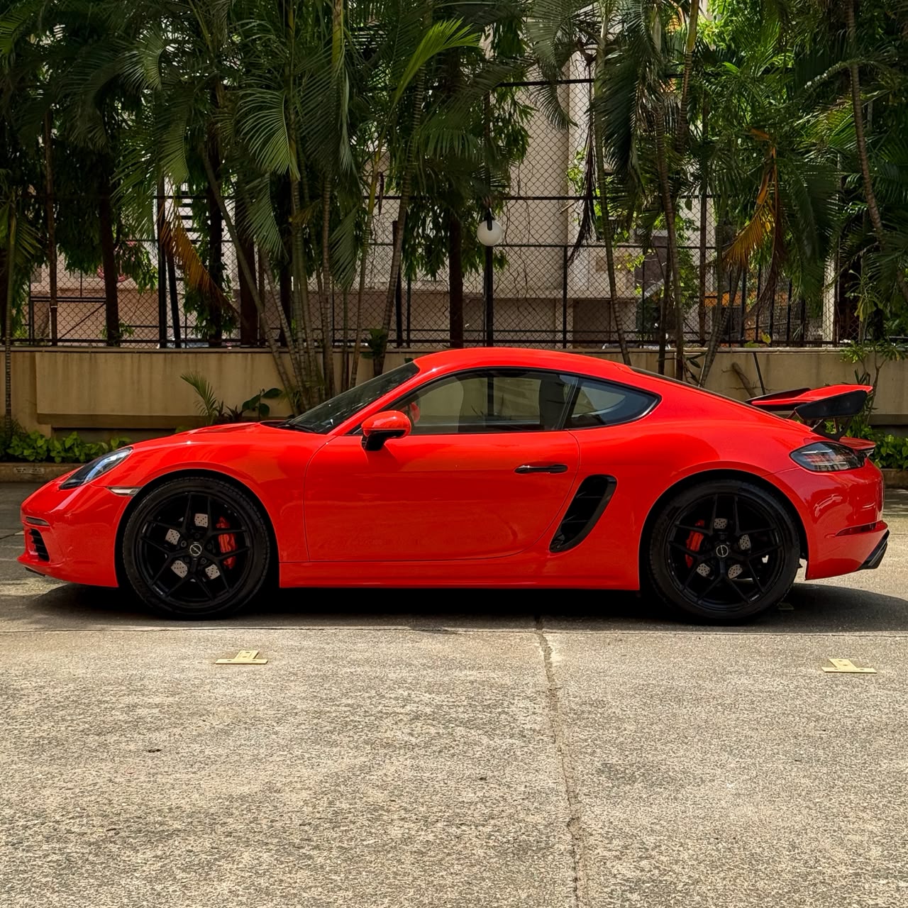 Porsche 718 Cayman