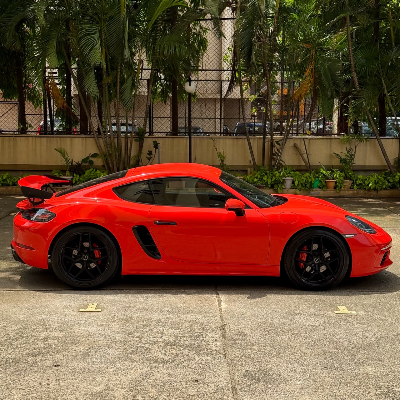 Porsche 718 Cayman