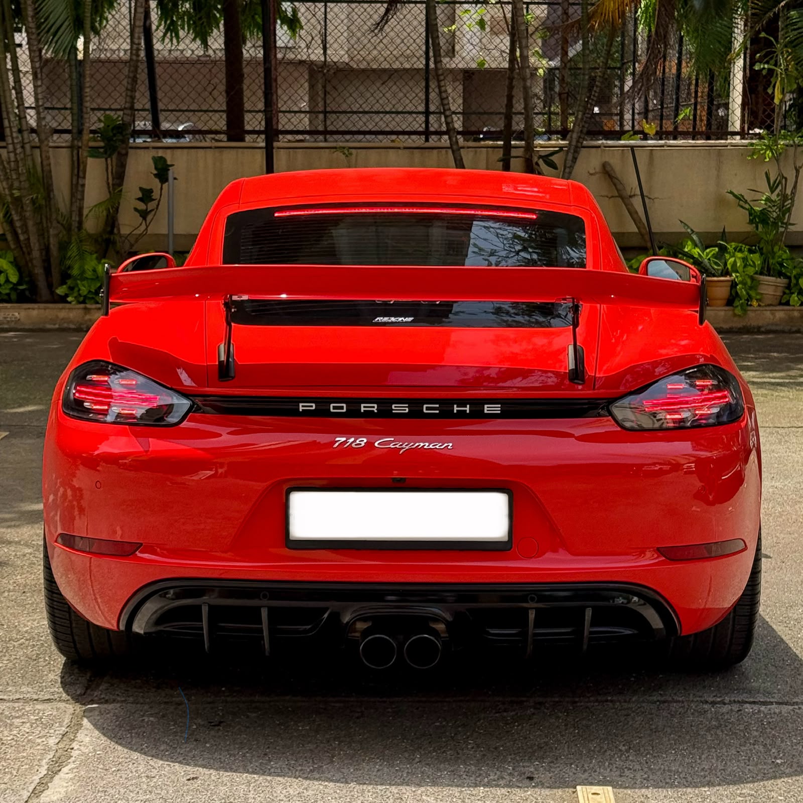 Porsche 718 Cayman